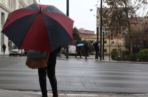 Από απόψε χαλάει ο καιρός: Βροχές και πτώση τις θερμοκρασίας - Τι ισχύει στην Αττική