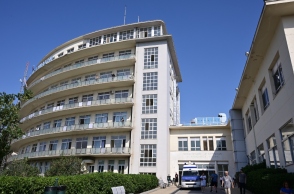 Αποσωληνώθηκε η 16χρονη που παρασύρθηκε από τον ανήλικο στη Λιοσίων