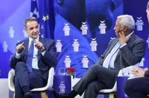 Ο Κυριάκος Μητσοτάκης μαζί με τον Αντόνιο Κόστα στο Οικονομικό Φόρουμ των Δελφών