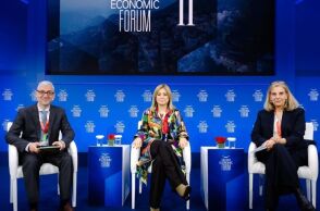 Ο Θανάσης Γεωργακόπουλος, η Σίσσυ Ηλιοπούλου και η Ελένη Μυριβήλη