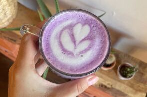 Ube: O μοβ καφές που εκτοπίζει το matcha
