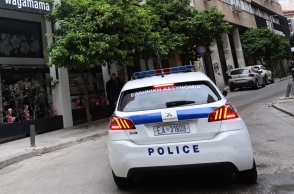 Εξαφανισμένος  ο 59χρονος που έσπασε το πόδι 23χρονης στο Παγκράτι για μια θέση στάθμευσης