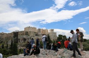 Τουρίστες στην Ακρόπολη