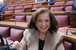 Ντόρα Μπακογιάννη: Ερωτεύτηκα τρελά δύο φορές στη ζωή μου – Μετάνιωσα που δεν έκανα άλλα δύο παιδιά