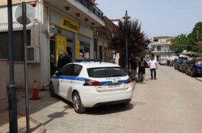 Ληστεία σε τράπεζα στην Κάτω Τιθορέα: Πώς «χτύπησαν» οι δράστες - Oι ομοιότητες με τη ληστεία στο Μεσολόγγι 