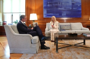 Συνάντηση Μητσοτάκη με Αννίτα Δημητρίου: Πιο ισχυροί από ποτέ οι δεσμοί μεταξύ της Ελλάδος και της Κύπρου 