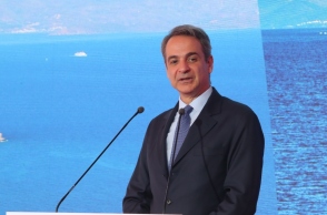 Ο Μητσοτάκης στα εγκαίνια της νέας γραμμής παραγωγής της Coca-Cola 3Ε στο Σχηματάρι