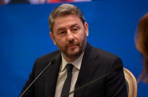 Ανδρουλάκης: Πολιτική αλλαγή σημαίνει η Νέα Δημοκρατία θα πάει στην αντιπολίτευση