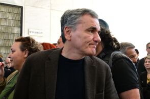 Τσακαλώτος για Τσίπρα: «Είναι αριστερός ανάλογα με τη μέρα που θα τον ρωτήσετε»