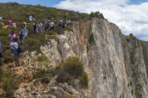  Άνδρας έπεσε στο Ναυάγιο Ζακύνθου από ύψος 10 μέτρων - Σε εξέλιξη επιχείρηση διάσωσης	