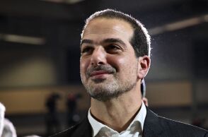 Σακελλαρίδης: Η Νέα Αριστερά συνεχίζει - «Το δεξί φλας» του κ. Τσίπρα δεν θα αργήσει