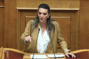 Πέρκα για Νέα Αριστερά: Ο Χαρίτσης ήταν πρόεδρος, ενώ κοιτούσε να πάει σε άλλο κόμμα