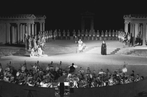 H ΕΛΣ παρουσιάζει τη Μήδεια του Λουίτζι Κερουμπίνι στο Αρχαίο Θέατρο Επιδαύρου
