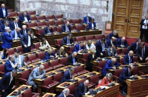 Πέρασε από την επιτροπή της Βουλής το νομοσχέδιο για το μεταναστευτικό με τις ψήφους της ΝΔ