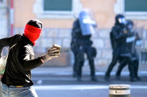Ελβετία: Συγκρούσεις μεταξύ διαδηλωτών και αστυνομίας, σε πορεία κατά της G7	