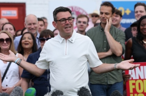 Βρετανία: Ο Άντι Μπέρναμ επιβεβαίωσε ότι θα είναι υποψήφιος για τη διαδοχή του Στάρμερ 