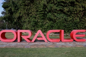 Μπαράζ απολύσεων από την Oracle λόγω τεχνητής νοημοσύνης σε όλο τον κόσμο