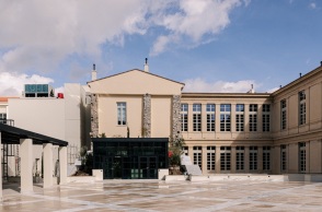 Στοά Culture