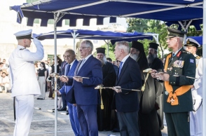Ο Κ. Τασούλας στην τελετή ορκωμοσίας των νέων Σημαιοφόρων του Πολεμικού Ναυτικού και του Λιμενικού Σώματος