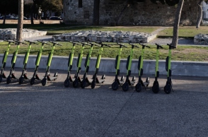 Υπ. Μεταφορών: Τι προβλέπουν οι νέες ρυθμίσεις για την ασφαλέστερη χρήση ηλεκτρικών πατινιών