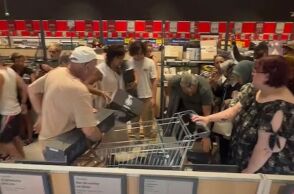 Χάος στη Γαλλία για έναν ανεμιστήρα: Ξύλο, πανικός και αστυνομία σε σουπερμάρκετ πριν από τον καύσωνα