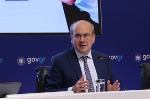 Κ. Χατζηδάκης: Κεντροδεξιά που δίνει λύσεις, όχι κεντροδεξιά της νοσταλγίας