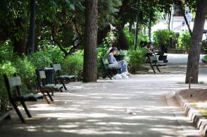 Απομακρύνεται προτομή του Μάνου Χατζιδάκι από το Άλσος Παγκρατίου
