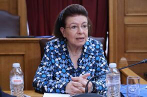 Λίνα Μενδώνη: Καμία ιδιωτικοποίηση πολιτιστικής κληρονομιάς