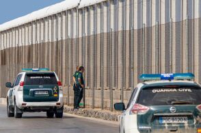 Ισπανία: Τουλάχιστον εννέα νεκροί από τη μαζική απόπειρα εισόδου μεταναστών στη Θέουτα