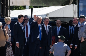 Καθησυχάζει ο Τραμπ: Όσο είμαι πρόεδρος, οι κινητήρες εσωτερικής καύσης δεν θα εξαφανιστούν