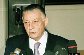 Πέθανε ο Γιάννης Βαρβιτσιώτης σε ηλικία 93 ετών