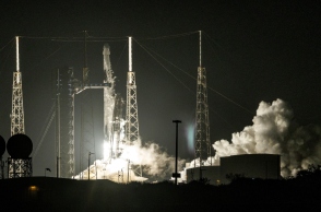 Πύραυλος της SpaceX θα συντριβεί στην επιφάνεια της Σελήνης με ισχύ τριών τόνων ΤΝΤ