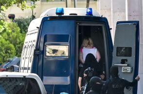 Προφυλακίστηκε η 46χρονη που κατηγορείται για εμπλοκή στον εμπρησμό της Marfin