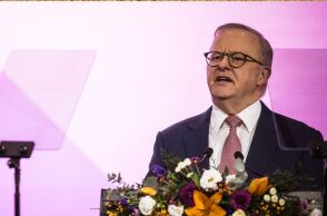 Από την Κάιλι Μινόγκ στα πεπόνια: Νέος σάλος για τον πρωθυπουργό της Αυστραλίας