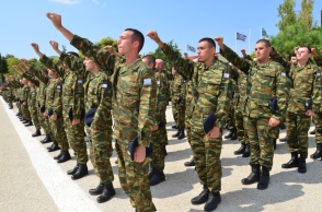 Τι αλλάζει στη στρατιωτική θητεία για τους 18χρονους – Τι ισχύει για τις αναβολές