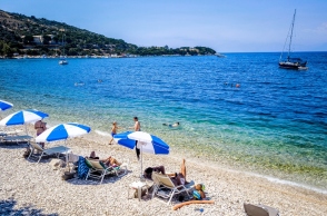 Καιρός αύριο: Καύσωνας με 40αρια και 6 μποφόρ στο Αιγαίο