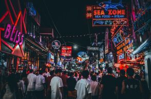 Η «Sin City» της Ταϊλάνδης υποδέχθηκε 5.000 Αμερικανούς ναύτες