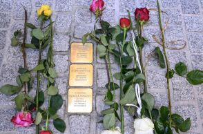 Γερμανία: Πόλη απαγορεύει νέες πλάκες μνήμης για τα θύματα των Ναζί