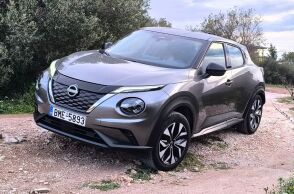 Οδηγούμε το ανανεωμένο Nissan Juke Hybrid με τις συνολικές αναβαθμίσεις και την τεράστια οικονομία