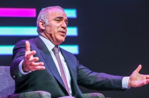 Ρωσία: Ο αυτοεξόριστος Γκάρι Κασπάροφ προειδοποιήθηκε ότι κινδυνεύει η ζωή του