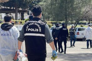 Τραγωδία στην Κωνσταντινούπολη: Νεκρή μια μαθήτρια από την επίθεση με μαχαίρι έξω από σχολείο