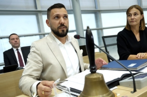 Γερμανία: Εξελέγη πρόεδρος του κοινοβουλίου στη Σαξονία-Άνχαλτ ο Τομπίας Ράους της AfD