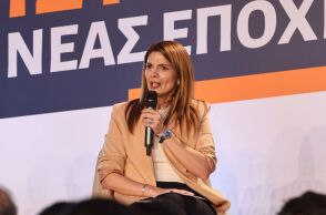 Άννα Παπαδοπούλου: Καταγγέλλει ότι στέλεχος του ΠΑΣΟΚ κινήθηκε δύο φορές απειλητικά εναντίον της μετά από τηλεοπτική κόντρα
