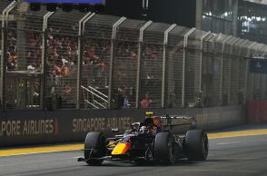 F1: Νέα νίκη για τον Φερστάπεν στη Σιγκαπούρη, «αγκαλιάζει» τον τίτλο ο Αντονέλι