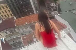 Κωνσταντινούπολη: 26χρονη ζητά από φίλη να τη φωτογραφίσει στη στέγη και μετά βουτά στο κενό