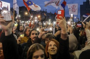 Yποστηρικτές του κόμματος «Φοιτητική Λίστα» στο Βελιγράδι