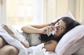 Χριστούγεννα χωρίς μέτρα αλλά με κύμα ιογενών λοιμώξεων