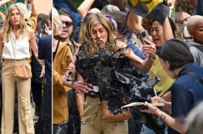 Περιέλουσαν με πετρέλαιο την Τζένιφερ Άνιστον σε διαδήλωση για την κλιματική αλλαγή (Βίντεο)