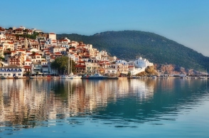 «Κινηματογραφική ακτινοβολία» - Η Σκόπελος στη λίστα με τους κορυφαίους προορισμούς της Μεσογείου