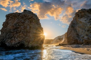 Ωδή από το National Geographic στη Μήλο  - «Υπάρχουν όλα τα χρώματα του ουράνιου τόξου»